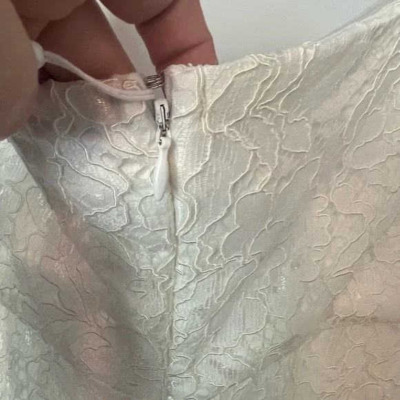 Host pick!! NWT lace Lulu’s maxi dress - Picture 3 of 5